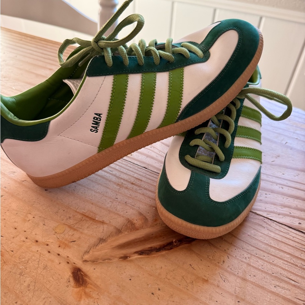 NEW Adidas Samba Green and White Sneakers, Unisex - Picture 9 of 12